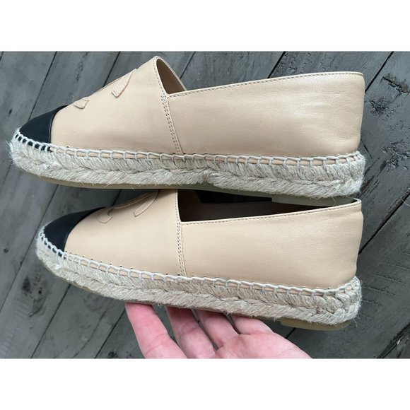 CHANEL Beige and Black Espadrilles - Picture 3 of 11